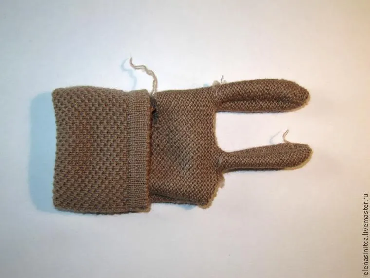 Собачка на руку з рукавичок своїми руками - ярмарок майстрів - ручна робота, handmade (гудзики) Собачка на руку з рукавичок своїми руками - ярмарок майстрів - ручна робота, handmade