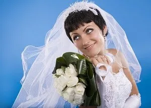 Весільні зачіски на коротке волосся з фатою варіанти укладок (весільні зачіски на коротке волосся відео.) Весільні зачіски на коротке волосся з фатою варіанти укладок