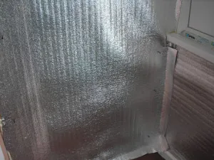 Утеплення дерев'яного будинку зсередини - плюси і мінуси, монтаж на прикладі пенофол і аналіз ціни (утеплення будинок дерев'яний брус пенофол ціна) Утеплення дерев'яного будинку зсередини - плюси і мінуси, монтаж на прикладі пенофол і аналіз ціни