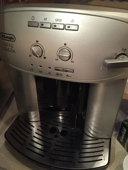 Чистка кавомашини delonghi від накипу інструкція своїми руками на відео (delonghi) Чистка кавомашини delonghi від накипу інструкція своїми руками на відео