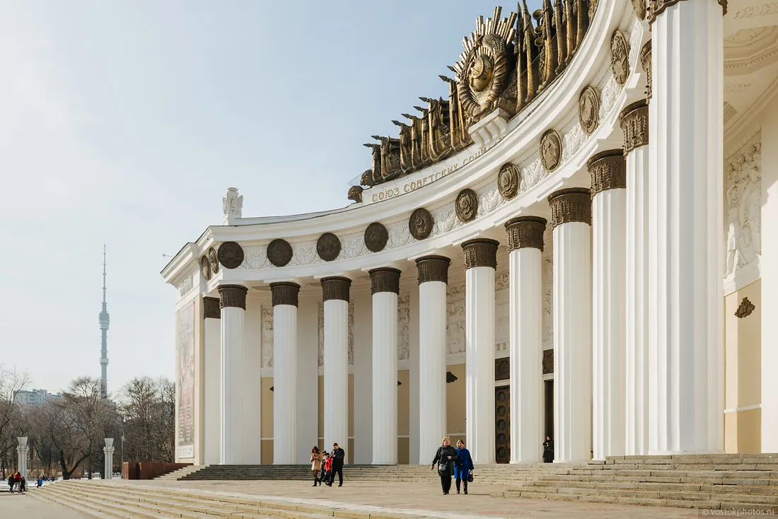 Вднх красивий