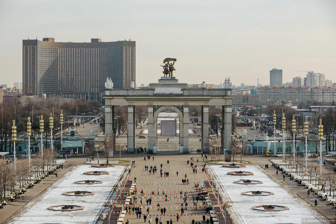 Вднх красивий