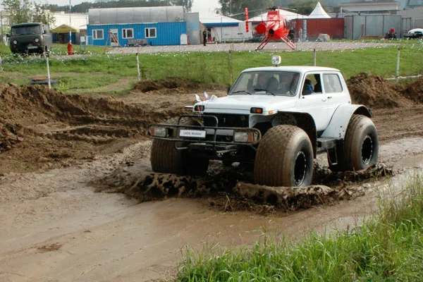 Всюдихід з ниви