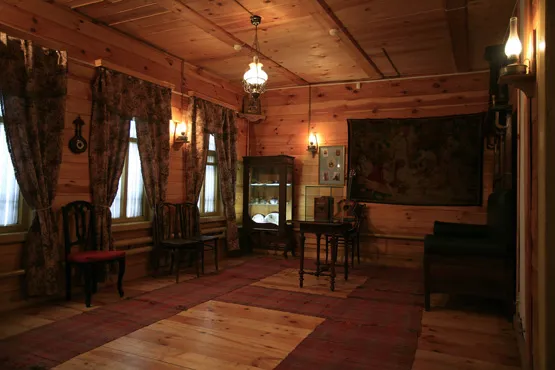 Виставкові експозиції фондових колекцій; приклади експозицій і виставок музею (виставок) Виставкові експозиції фондових колекцій; приклади експозицій і виставок музею