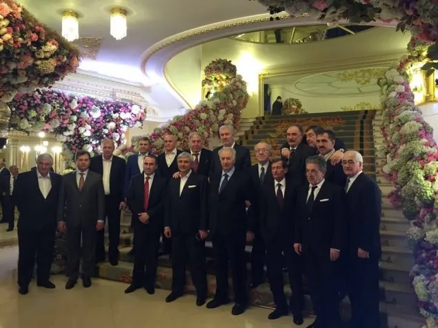 У яку суму обійшлася весілля сина Михаїла Гуцерієва і Хадіжа ужаховой (сина) У яку суму обійшлася весілля сина Михаїла Гуцерієва і Хадіжа ужаховой