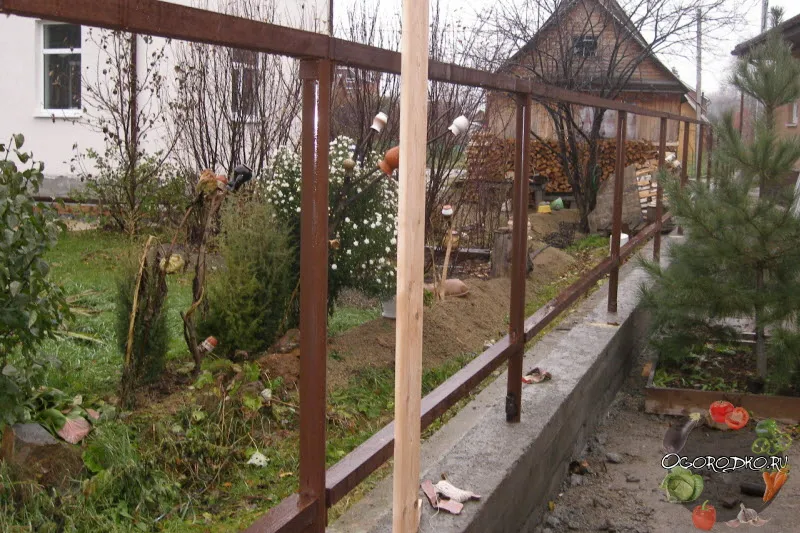 Огорожа з дерева - які нюанси врахувати і як зводити (дерева) Огорожа з дерева - які нюанси врахувати і як зводити