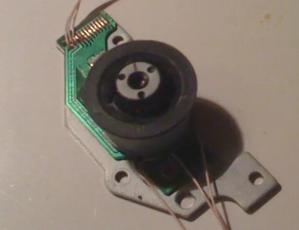 Запускаємо трифазний двигун від hdd (контролер бесколлекторного двигуна), avr lab пристрої (бесколлекторного) Запускаємо трифазний двигун від hdd (контролер бесколлекторного двигуна), avr lab пристрої