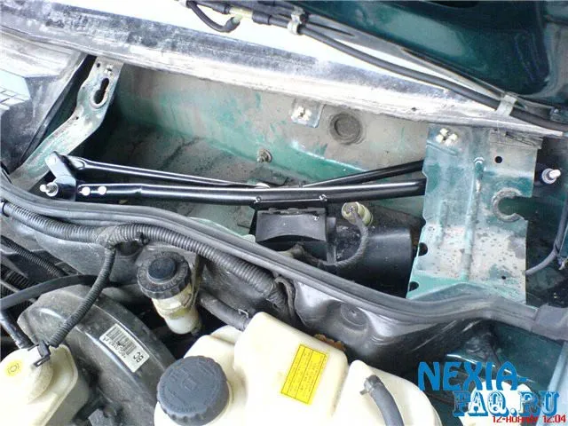 Заміна трапеції склоочисників на нексии - daewoo nexia faq (daewoo) Заміна трапеції склоочисників на нексии - daewoo nexia faq