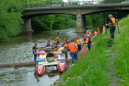 20 Кілометрів за 12 годин сплавляємось по Исети від віза до Хіммашу на катамаранах (катамаранах) 20 Кілометрів за 12 годин сплавляємось по Исети від віза до Хіммашу на катамаранах