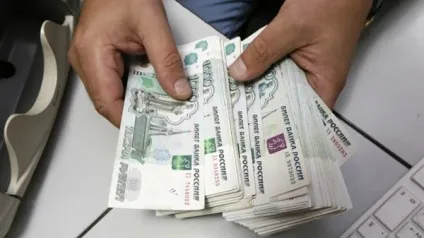Що робити з накопиченнями в рублях зараз варто купувати долари або вкласти гроші в (накопиченнями) Що робити з накопиченнями в рублях зараз варто купувати долари або вкласти гроші в