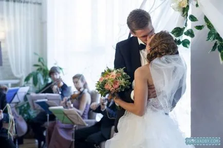 Кавунова весілля Дмитра і лілії (Чому вибрали саме) Кавунова весілля Дмитра і лілії