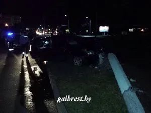 Бесправніцу зупинив стовп