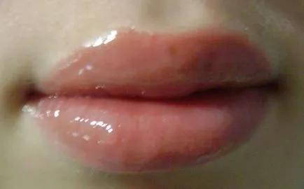 Блиски і помади в моїй косметичці відгуки (avon) Блиски і помади в моїй косметичці відгуки
