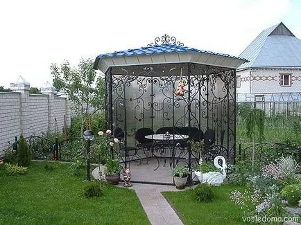 Дачна альтанка
