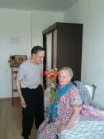 Дідусь добри - жебрак благодійник