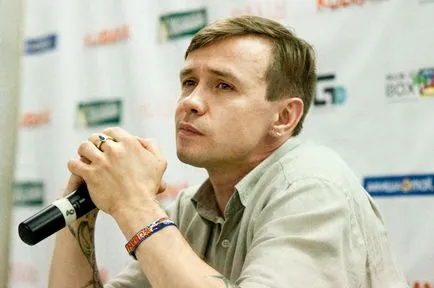 Дельфін Дельфін