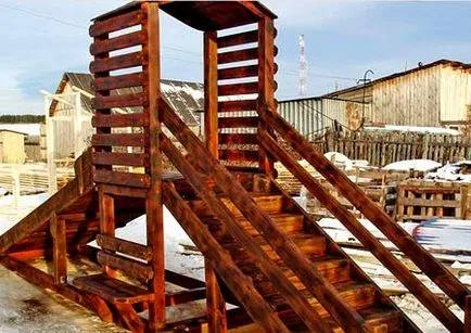 Дитячі гірки для дачі пластикові надувні, з гойдалками або басейном (гірки) Дитячі гірки для дачі пластикові надувні, з гойдалками або басейном
