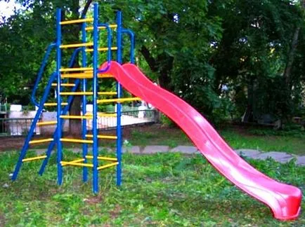 Дитячі гірки для дачі пластикові надувні, з гойдалками або басейном (дачі) Дитячі гірки для дачі пластикові надувні, з гойдалками або басейном