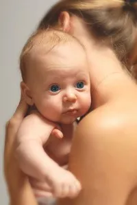 Якщо дитина спить на животі (дитина) Якщо дитина спить на животі