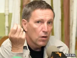 Їхати туди не можу
