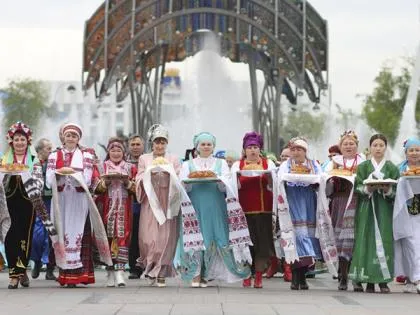 Етнокультурні процеси на сучасному етапі, я-історія