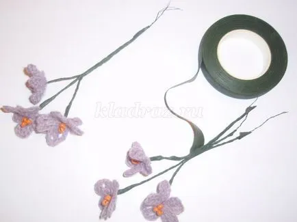 фіалки гачком