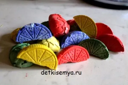 Кольорова крейда своїми руками, все про дітей і сім'ю (крейда) Кольорова крейда своїми руками, все про дітей і сім'ю