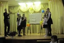 З чого ж, з чого ж, з чого зроблені наші дівчата ... (зроблені) З чого ж, з чого ж, з чого зроблені наші дівчата ...