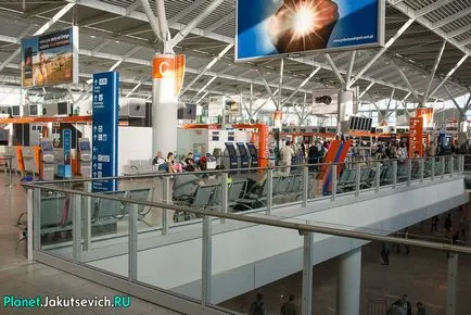 Як дістатися до аеропорту Шопена у Варшаві