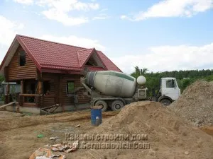 Як ми будували будинок - заливаємо монолітну підлогу в будинку