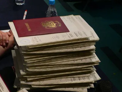 Як підробити диплом і навіщо це робити
