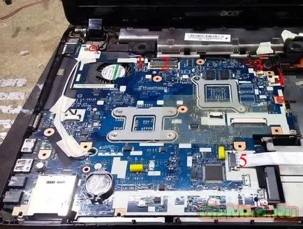 Як розібрати і почистити від пилу ноутбук acer e1-531g (материнську плату необхідно) Як розібрати і почистити від пилу ноутбук acer e1-531g