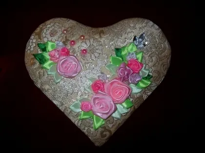 Як зробити листівку з вишивкою стрічками (листівку) Як зробити листівку з вишивкою стрічками