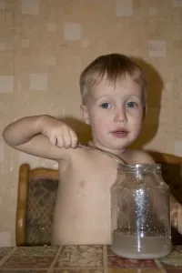 Як виростити кристали зі звичайної солі (подарунки на новий рік) Як виростити кристали зі звичайної солі