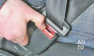 Як виконати ремонт ременя безпеки в авто своїми руками