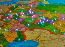 Як закріпити карту на стіні (карти в рамі) Як закріпити карту на стіні
