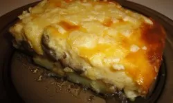 Картопля з мисливськими ковбасками