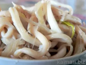 Кальмари смажені з цибулею (цибулею) Кальмари смажені з цибулею