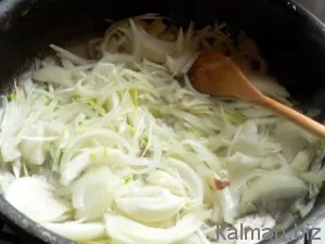 Кальмари смажені з цибулею (кальмари) Кальмари смажені з цибулею