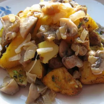 Картопля, запечена з грибами і овочами в духовці; картопля, тушкований з грибами і овочами (картопля) Картопля, запечена з грибами і овочами в духовці; картопля, тушкований з грибами і овочами
