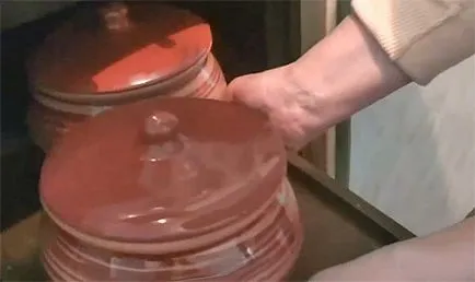 Картопля в горщиках з м'ясом в духовці (перець) Картопля в горщиках з м'ясом в духовці