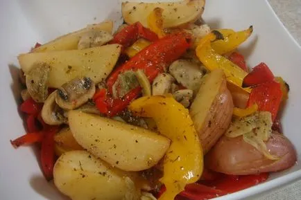 Картопля, запечена з грибами і овочами в духовці; картопля, тушкований з грибами і овочами (запечена) Картопля, запечена з грибами і овочами в духовці; картопля, тушкований з грибами і овочами