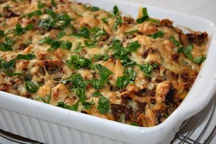 Картопля, запечена з грибами і овочами в духовці; картопля, тушкований з грибами і овочами (овочами) Картопля, запечена з грибами і овочами в духовці; картопля, тушкований з грибами і овочами