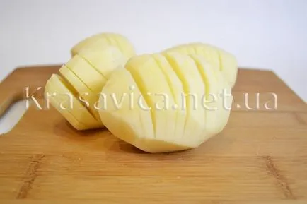Картопля-гармошка з сиром (рецепт) Картопля-гармошка з сиром