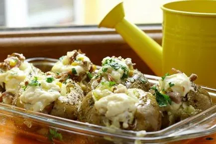 Картопля, запечена з грибами і овочами в духовці; картопля, тушкований з грибами і овочами (запечена) Картопля, запечена з грибами і овочами в духовці; картопля, тушкований з грибами і овочами