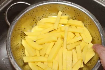 Картопля, запечена з грибами і овочами в духовці; картопля, тушкований з грибами і овочами (овочами) Картопля, запечена з грибами і овочами в духовці; картопля, тушкований з грибами і овочами
