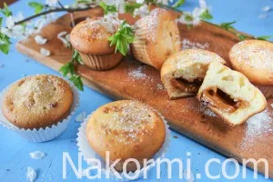 Кекси зі згущеним молоком всередині рецепт з фото