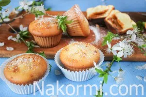 Кекси зі згущеним молоком всередині рецепт з фото