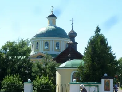 Косинський озера, біле озеро, чорне озеро, святе озеро, косинский парк, салтиковський лісопарк, (озера) Косинський озера, біле озеро, чорне озеро, святе озеро, косинский парк, салтиковський лісопарк,