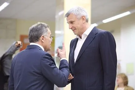 Хто з свердловських депутатів готовий допомогти Євгену Ройзману подолати муніципальний фільтр (новини політики) Хто з свердловських депутатів готовий допомогти Євгену Ройзману подолати муніципальний фільтр